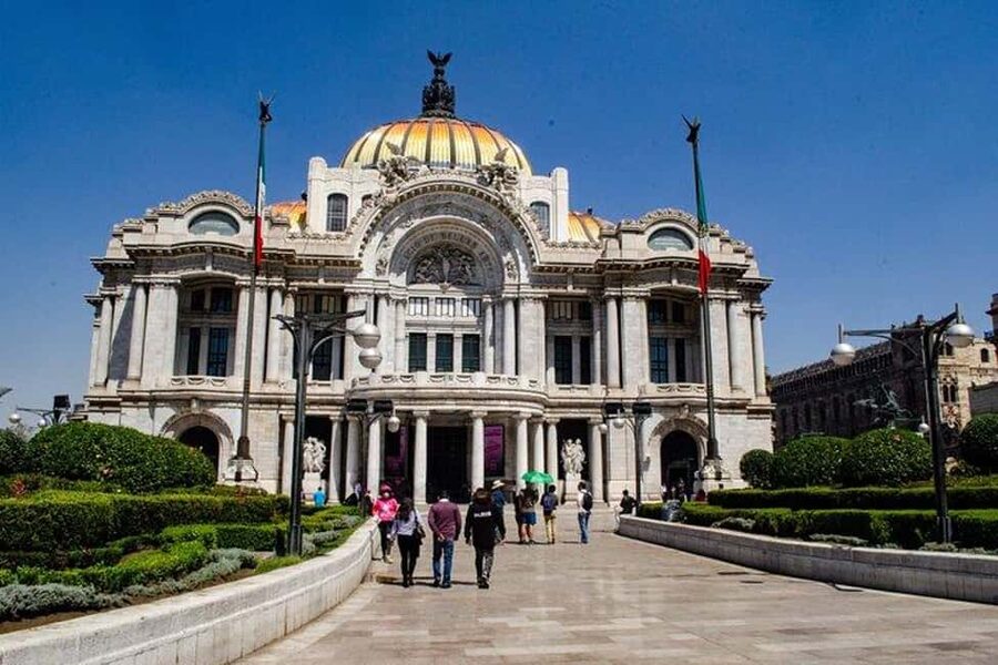 Mexico City: Exclusive Tour of Palacio de Bellas Artes - Who Will Enjoy This Tour Most?