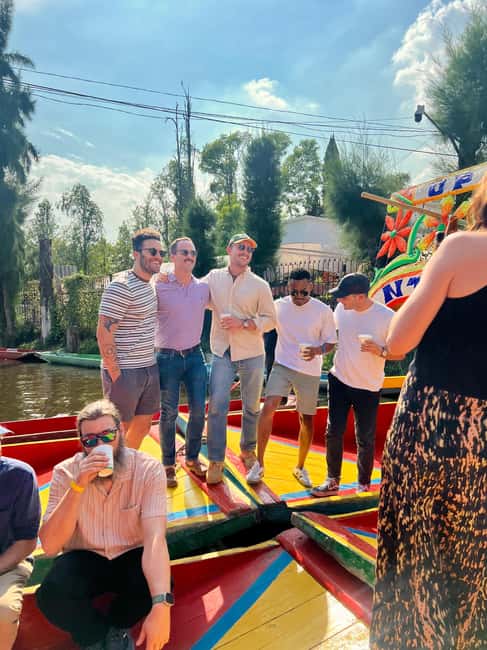 Mexico City: Xochimilco Boat with Guacamole & Premium Drinks - A cooking class built around guacamole