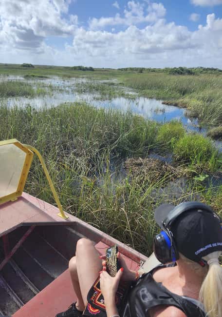 Miami: Everglades Airboat Eco Tour w/ Luxury Transportation - Why the seven-person vehicle matters