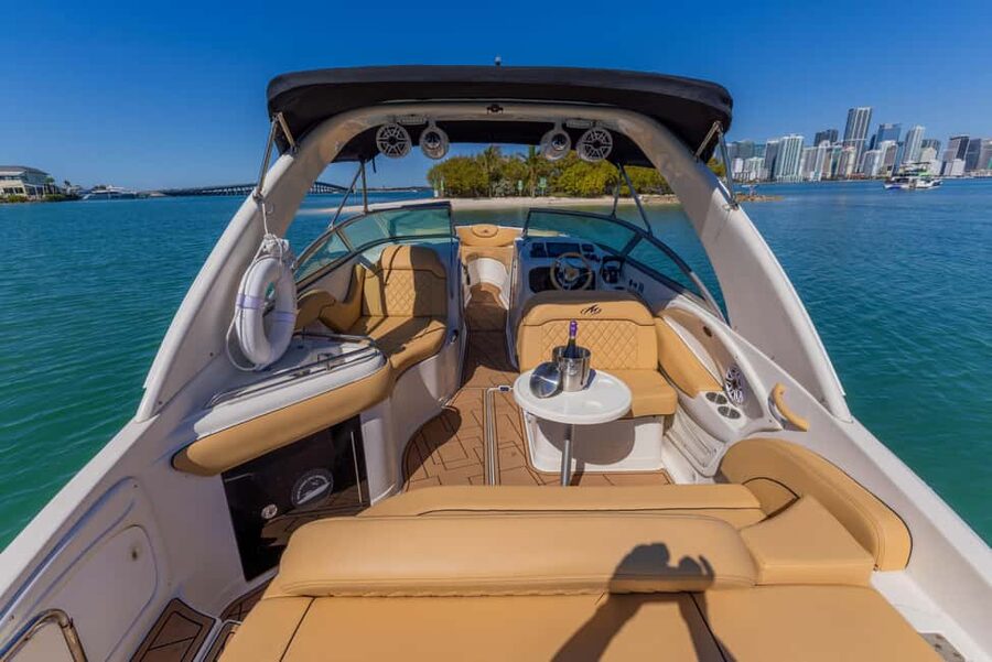 Miami: Exclusive Private Boat Guided Tour - Starting along the Miami River
