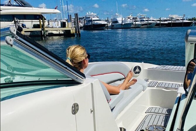 Miami Express Private Boat a 1- Hour Luxury Experience - Booking details that can save you trouble