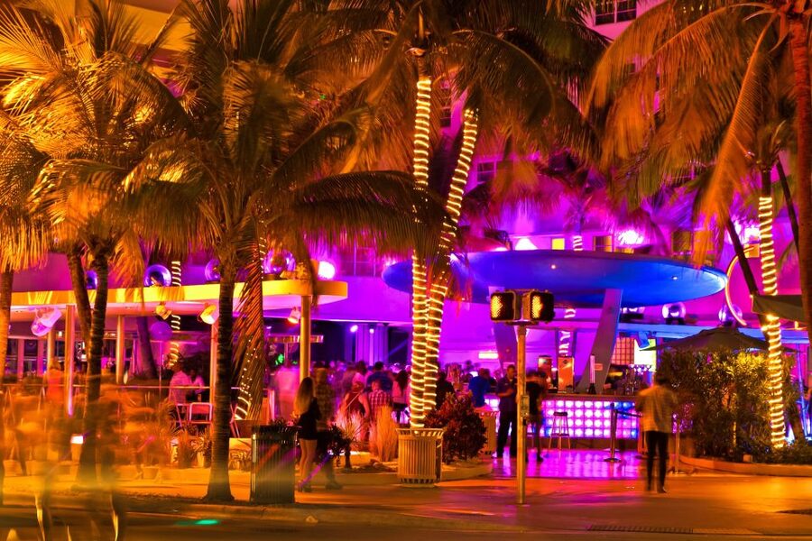 Miami Premium Driving Night Tour with Skyviews Wheel Ride - What The Guide Adds To The Ride