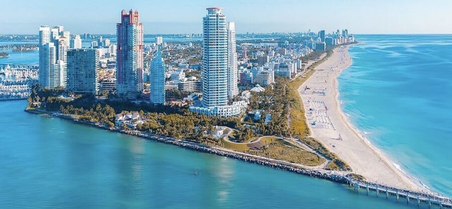 Miami: Private Luxury Airplane Tour with Champagne - Bal Harbour, Haulover Beach, and Indian Creek