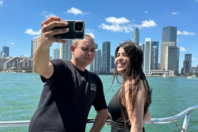 Miami Skyline Boat Cruise Past Millionaire's Homes Optional Stop - Choosing the right departure time
