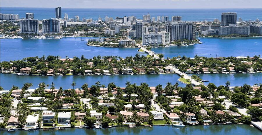 Miami & South Beach: 35-Minute Private Luxury Airplane Tour - Vizcaya, Coconut Grove, and Coral Gables