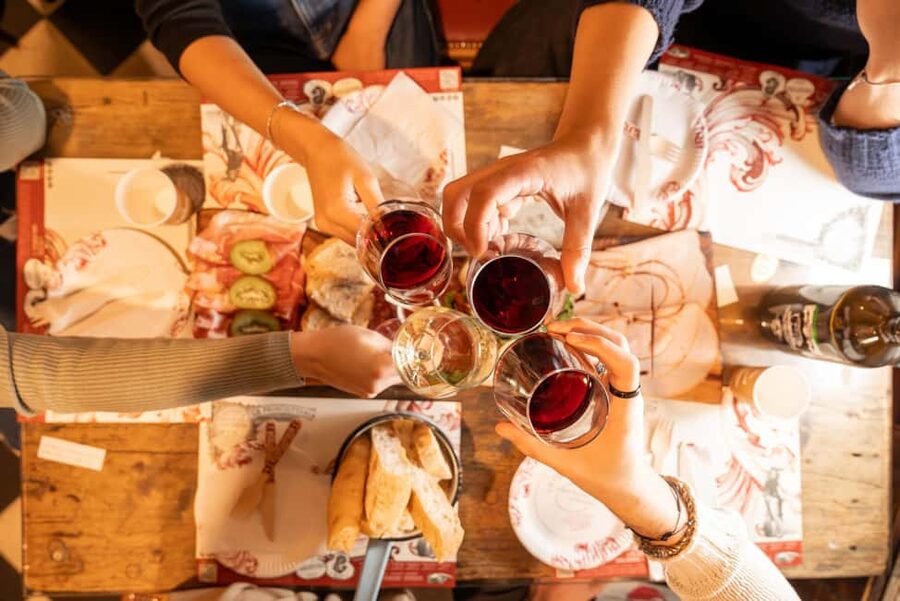 Milan’s Full-Meal Gourmet Food Tour - More Than Tastings - Piazza Paolo VI: wine, charcuterie, and the best savory spread