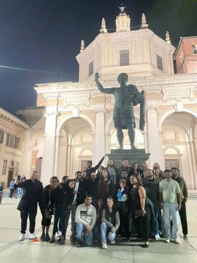 Milan: Ultimate Bar Crawl with Shots and VIP Club Access