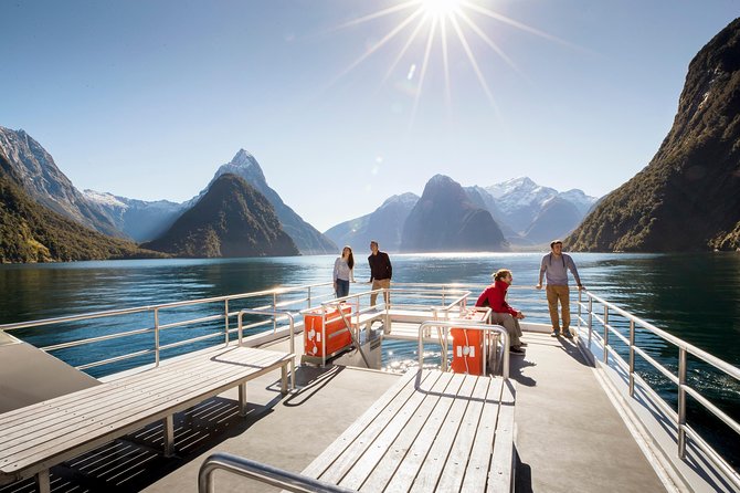 Milford Sound Premium Coach & Cruise from Queenstown with Lunch - Queenstown to Milford Sound: a beautiful but serious day
