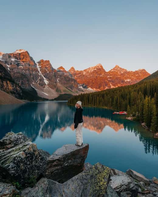 Moraine Lake Sunrise: Premium Tour from Canmore & Banff - Why a Moraine Lake sunrise is worth the early alarm