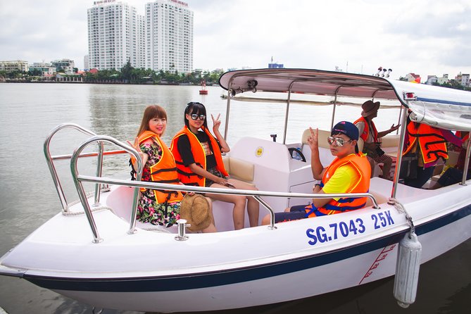 Morning CuChi Tunnels-Tapioca-Secret Traps Luxury Speedboat 2Ways - Why the speedboat changes the Cu Chi day