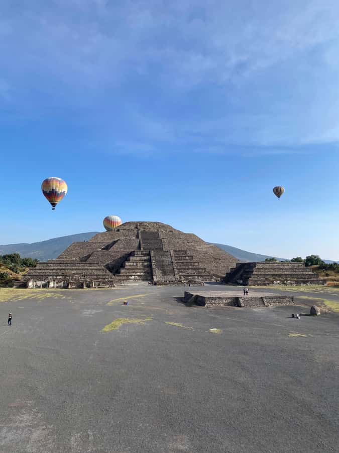 Morning Express Exclusive Teotihuacan Pyramids Tour - Walking the Avenue of the Dead