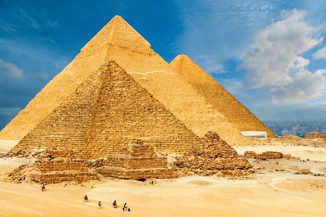 MrBeast 100 Hours Inside the Pyramids: An Exclusive Tour - Starting with pickup and private transport
