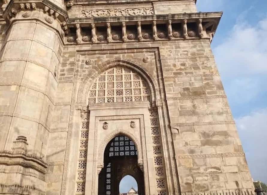 Mumbai: Exclusive Full-Day City Tour with Optional Caves - Colonial Mumbai around Oval Maidan