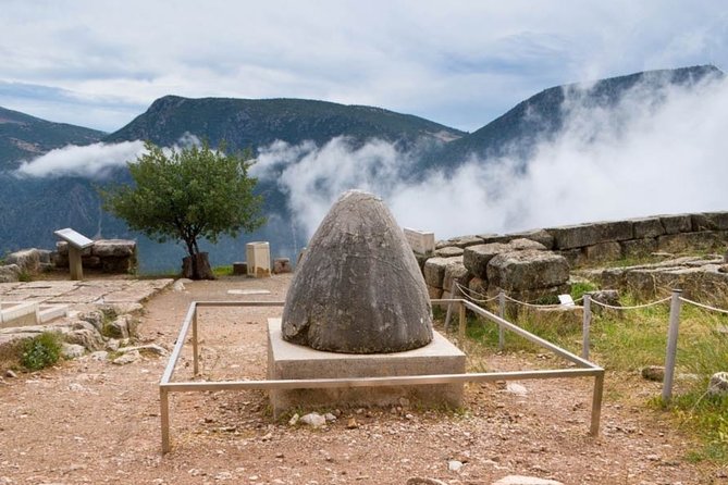 Mystical Delphi & Hosios Loukas Byzantine Wonder Luxury Day Tour - Arachova, mountain streets and a useful break