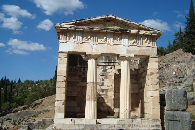 Mystical Delphi & Hosios Loukas Byzantine Wonder Luxury Day Tour - Who should book this private Delphi trip