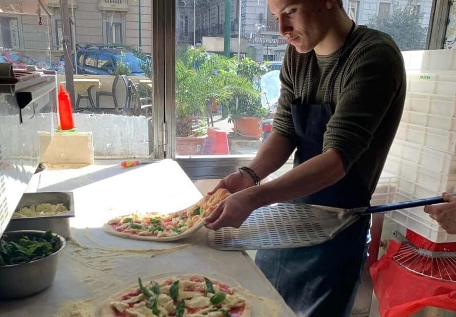 Naples: Premium Pizza Class From Dough to Dessert & Wine - Shaping the pizza without a rolling pin