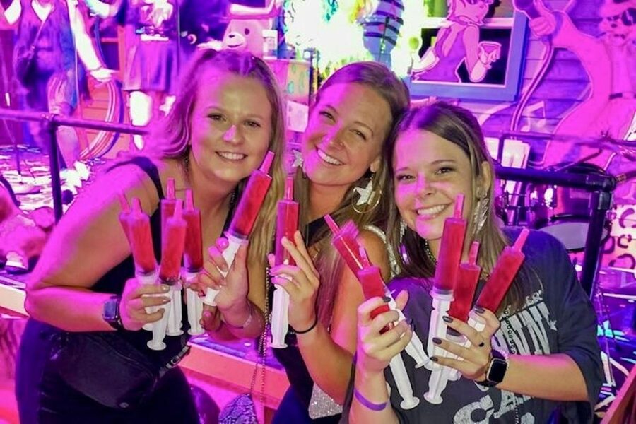 Nashville: Exclusive Entry and Special Offers VIP Bar Crawl - Starting at Coyote Ugly Nashville