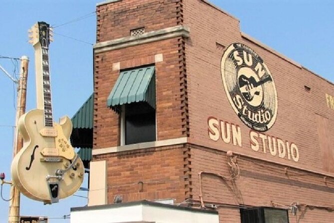 Nashville to Memphis Daytrip with Graceland VIP Tour and Sun Studio Admission - Who should book this experience?
