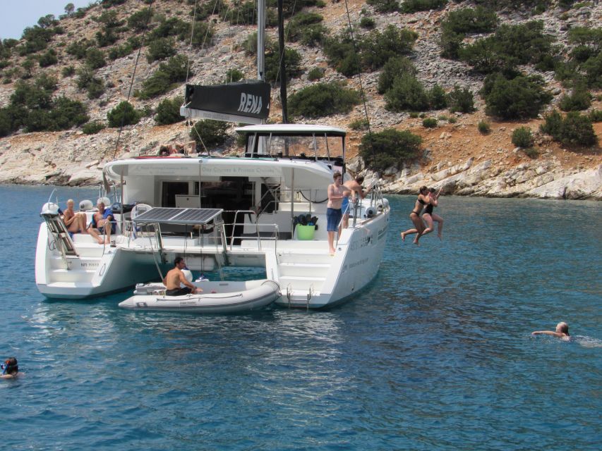 Naxos: Luxury Catamaran Day Trip with Lunch and Drinks - Should you book the Naxos catamaran cruise?