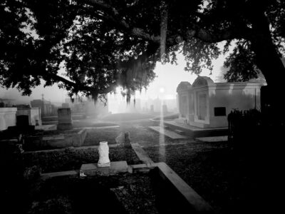 New Orleans: Cemetery Bus Tour At Dark with Exclusive Access