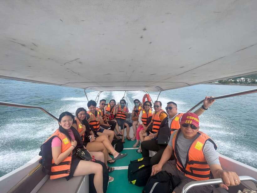 Nha Trang: Deluxe Ocean Snorkeling Tour with BBQ & Mud Bath - The guides make the difference
