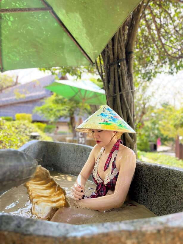 Nha Trang: Deluxe Ocean Snorkeling Tour with BBQ & Mud Bath - What $44 buys you