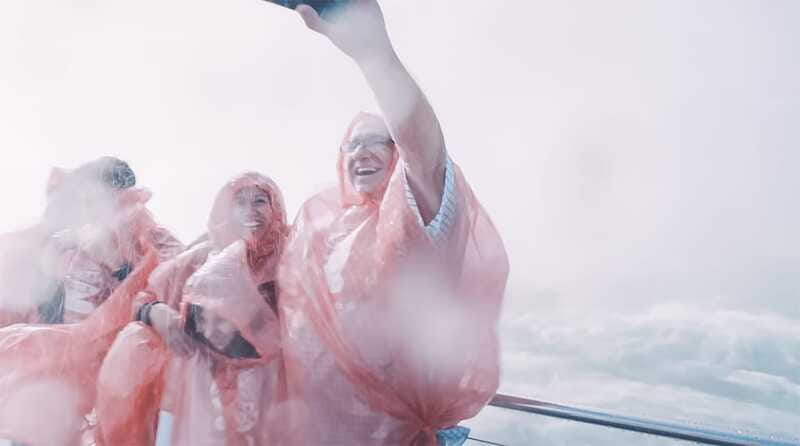 Niagara Falls: Premium Tour, Boat & Journey Behind the Falls - Why the guide makes a difference