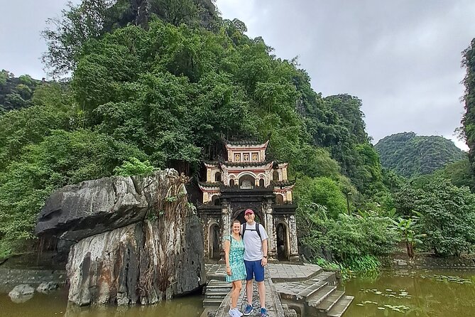 Ninh Binh Luxury Day Tour by Limousine- Small Group- All included - Lunch, water, and the real value of $89