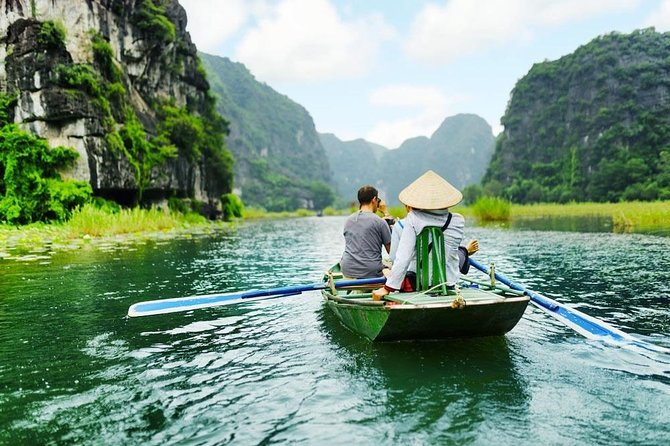 Ninh Binh Tour: Deluxe & Small Group Tam Coc Hoa Lu - Boat, Biking, Buffet Lunch - What the $39 price really covers