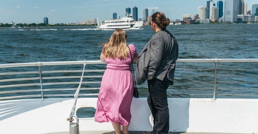 NYC: City Cruises Luxury Brunch, Lunch or Dinner Cruise - Who will enjoy this most?