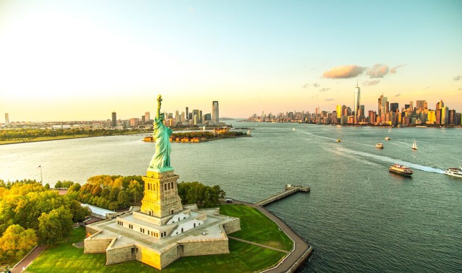 NYC: Private Luxury Tour of NYC With Transportation - Key points at a glance
