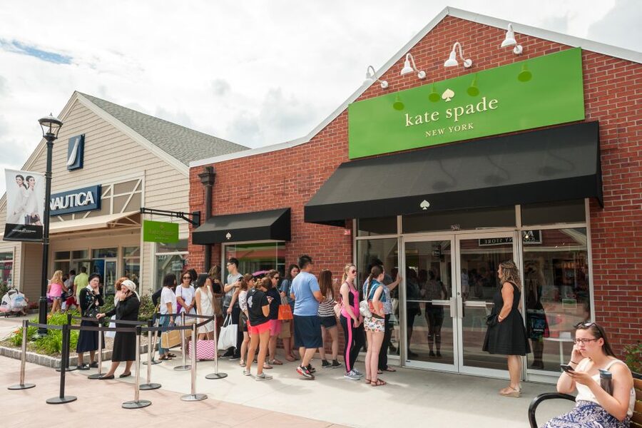 NYC: Woodbury Common Premium Outlets Shopping Trip - Choosing your departure from New York