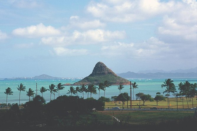 Oahu Deluxe Grand Circle Island Tour - Nuʻuanu Pali, where the views open wide