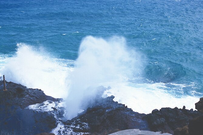 Oahu Deluxe Grand Circle Island Tour - Kualoa Ranch country and Mokoliʻi Island
