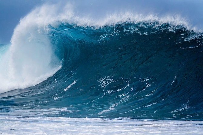 Oahu Deluxe Grand Circle Island Tour - The North Shore and Waimea Bay