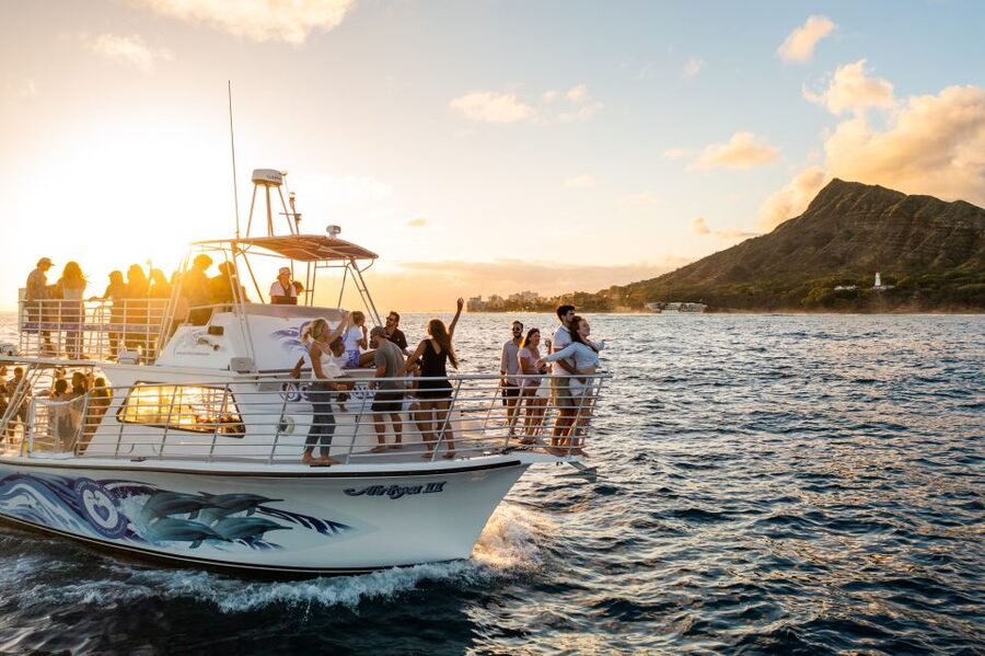 Oahu: Premium Waikiki Sunset Party Cruise with Live DJ - FAQ