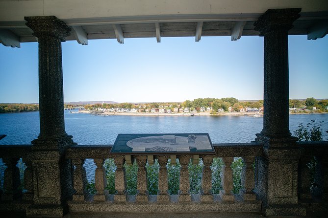 Ottawa Small Group Premium City Tour - The boat ride: Ottawa River or Rideau Canal?
