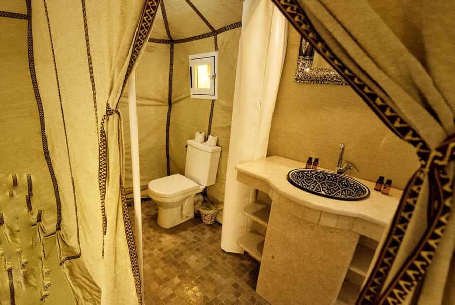 Overnight in Luxury Tent in Desert Camp Erg Chebbi Merzouga - Returning by camel, or choosing an extra ride