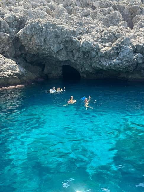 Palermo: Luxury Boat Tour with Snacks and Snorkeling - What the $113.24 price really covers
