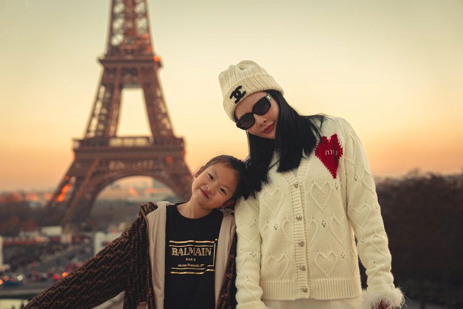 Paris: Eiffel Tower & Louvre Photoshoot (High End Edits) - Adding the Louvre Pyramid and Seine