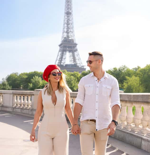 Paris: Eiffel Tower Premium Photoshoot - Key points at a glance