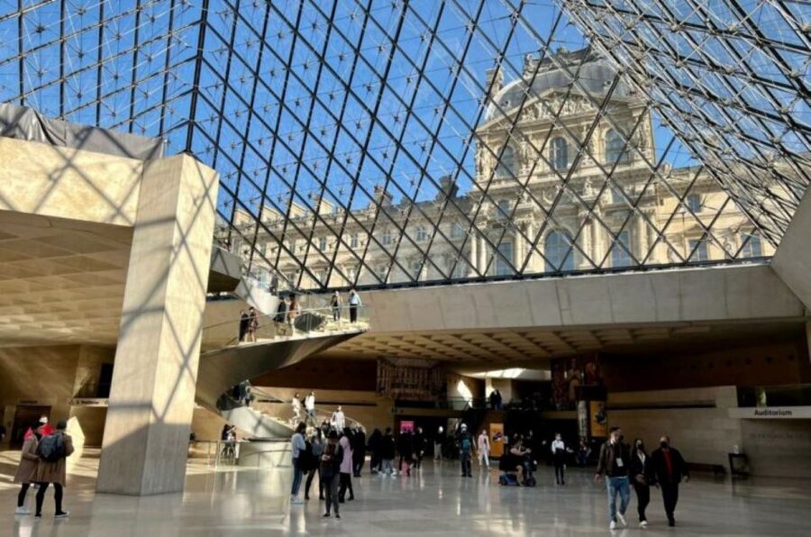 Paris Louvre Exclusive Semi Private Guided Tour Max 6 People - Delacroix, Canova, and the art beyond the headline works