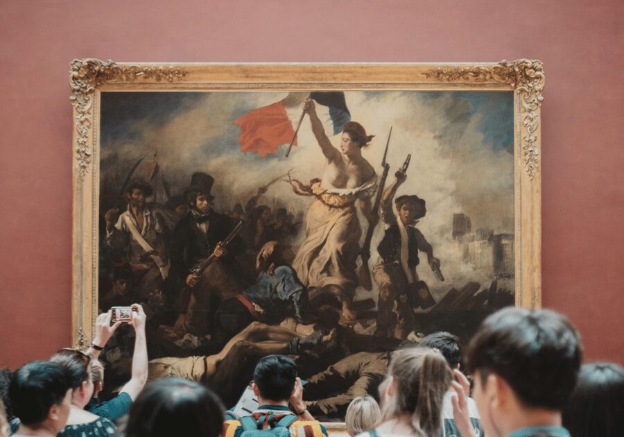 Paris: Louvre Museum Ticket & Exclusive Immersive AudioGuide - Seven audio routes through a huge museum