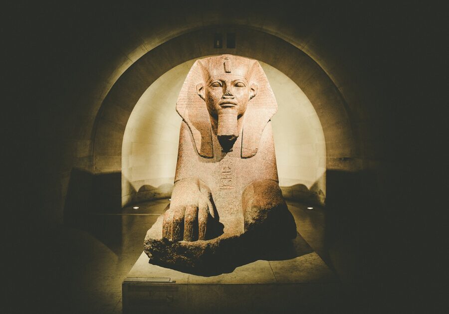 Paris: Louvre Museum Ticket & Exclusive Immersive AudioGuide - The Louvre highlights, and how to handle them