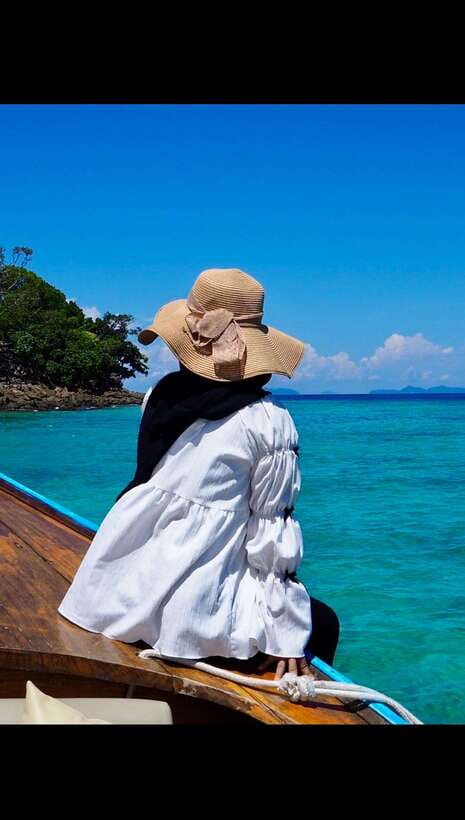 phi phi island : Luxury Private Wooden Boat Rental - How much value do you get for $215?