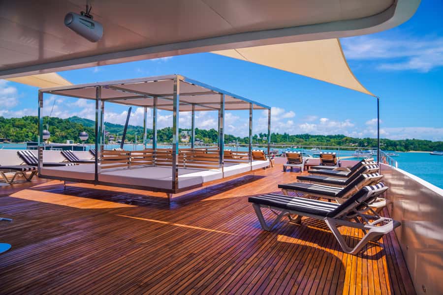 Phuket: James Bond Island Luxury Sunset Cruise - James Bond Island and the long-tail boat transfer