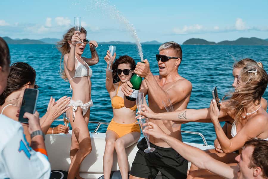 Phuket: James Bond & Phang Nga Bay by Luxury Sunset Yacht - Canoeing through Hong Island’s sea caves