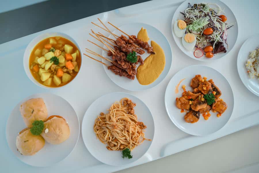 Phuket: James Bond & Phang Nga Bay by Luxury Sunset Yacht - Who will enjoy this tour most