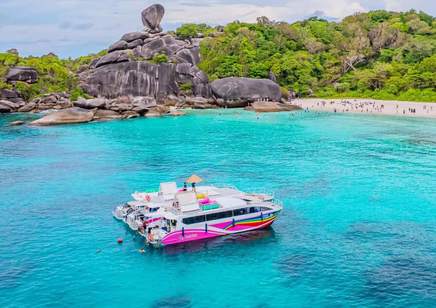 Phuket/Khaolak: Similan Islands Speed Catamaran Premium Trip - Koh 5: the first underwater stop
