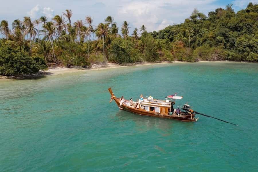 Phuket: Luxury Private Longtail Boat Islands Discovery Tour - What the $514 price really buys you